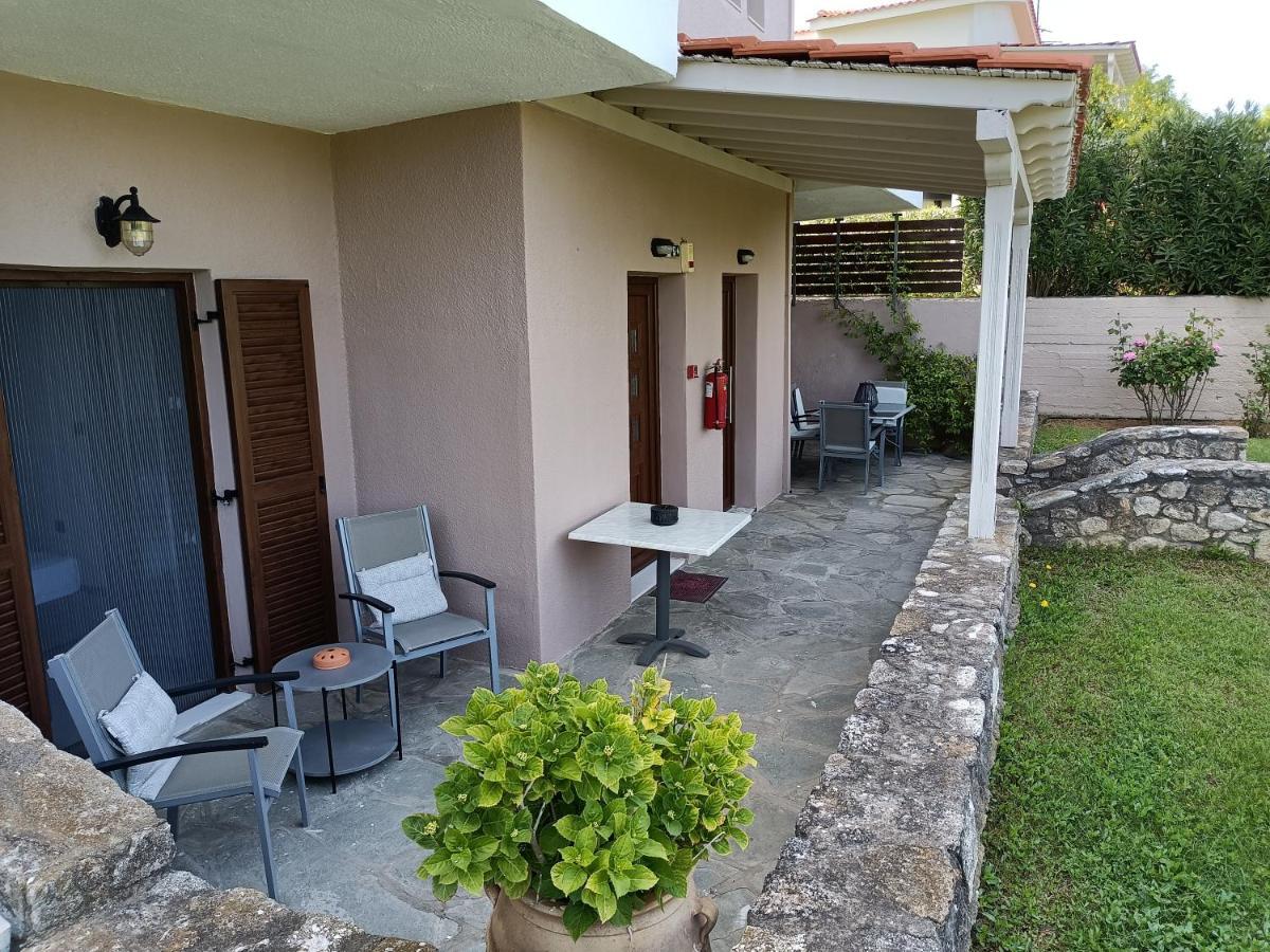 Appartement Marios Garden House à Áfitos Extérieur photo