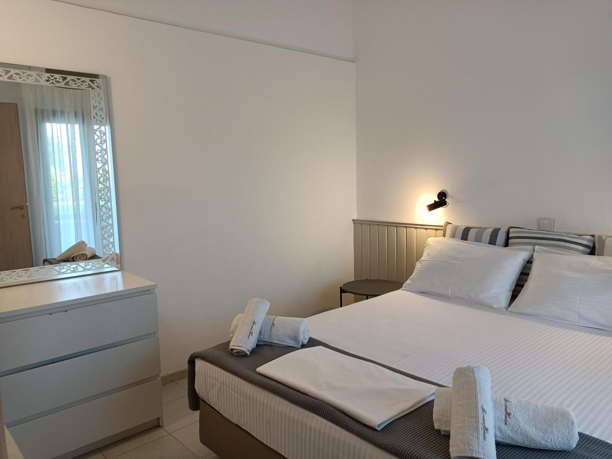 Appartement Marios Garden House à Áfitos Chambre photo